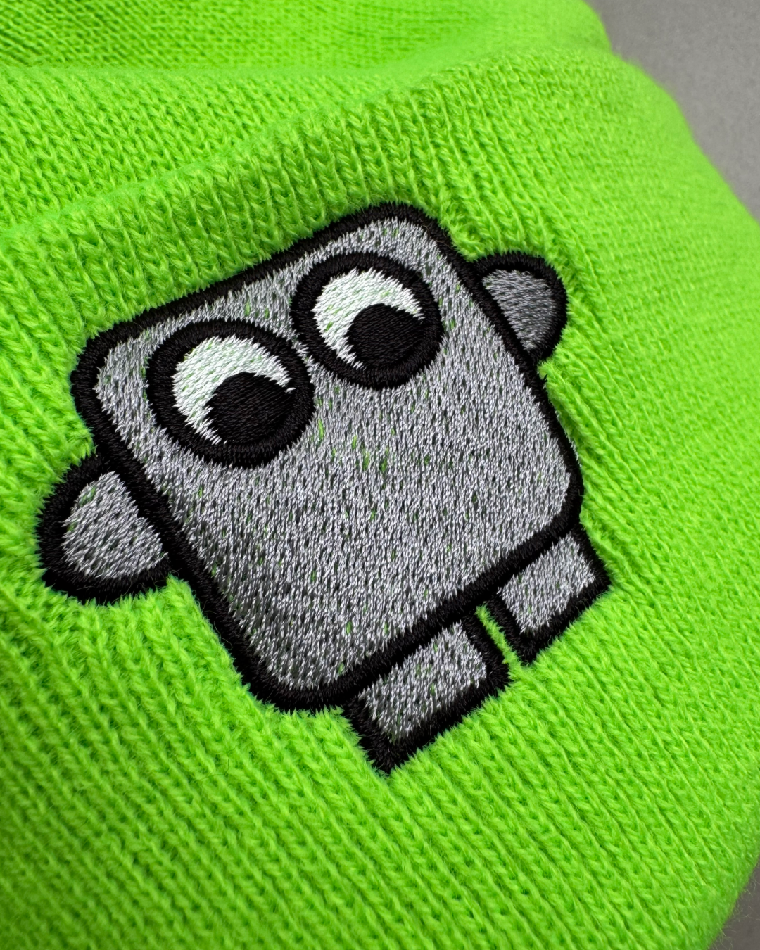 Bestickte Beanie Neon-Grün